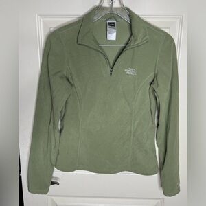 The North Face Women’s size XS half-zip pullover fleece light green